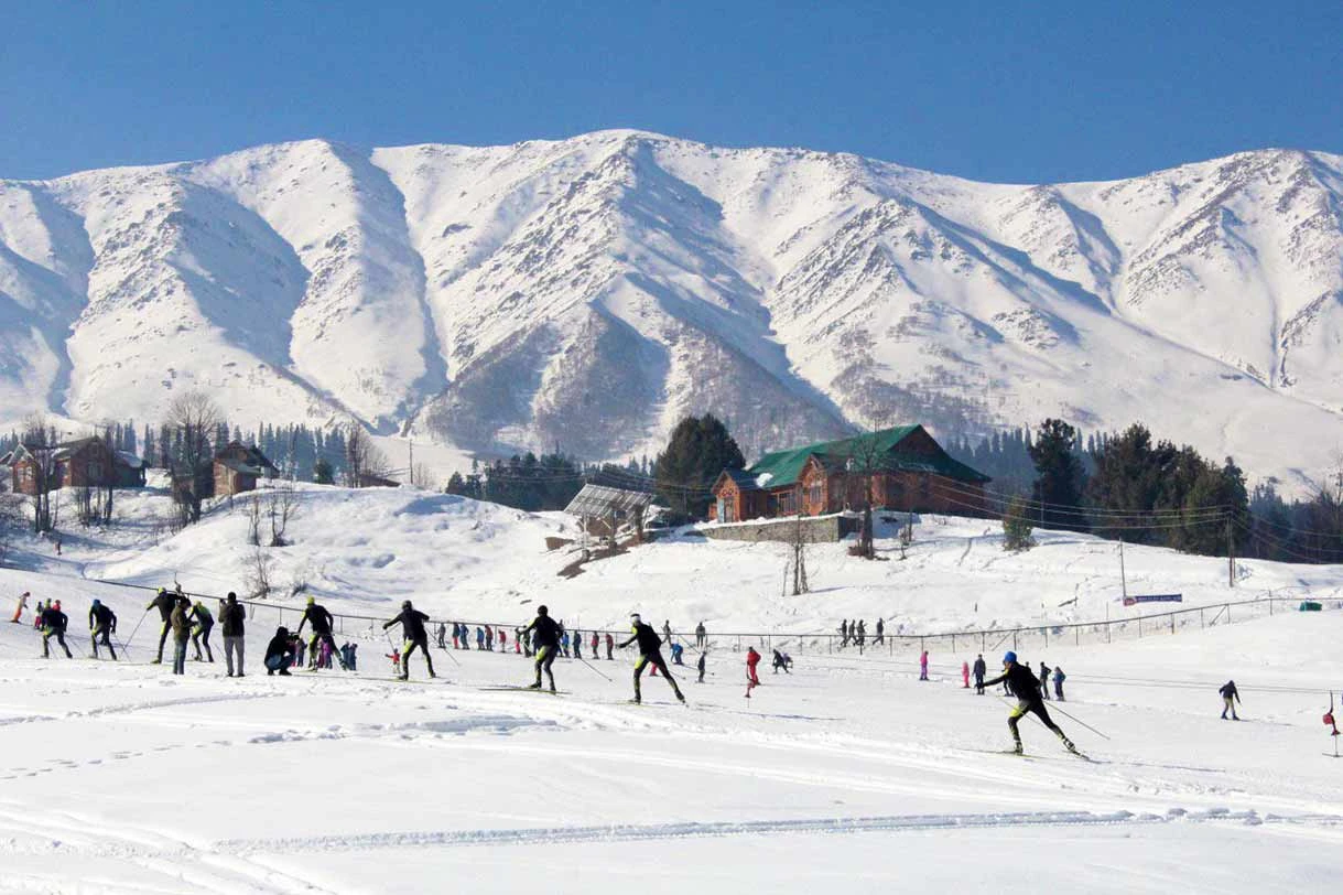 Skiing in Gulmarg